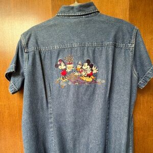 $75 Disney vintage denim camp shirt size L